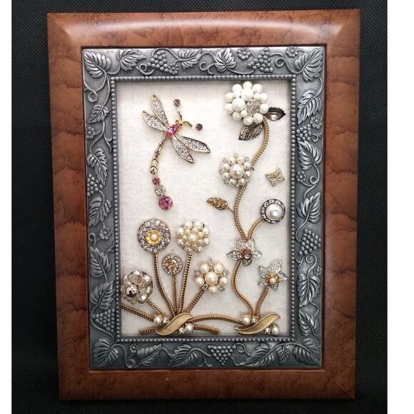 Whimsical Floral Jewelry Art Hand Crafted Vintage Pearls Gold Pink Dragonfly NEW - Picture 1 of 13